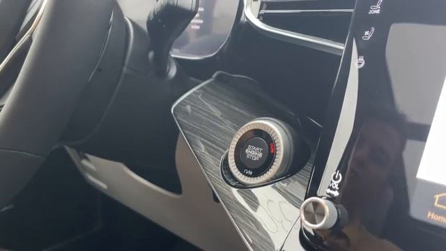 Самый роскошный из Джипов - новый Jeep Wagoneer. Истребитель Эскалейдов! смотреть онлайн