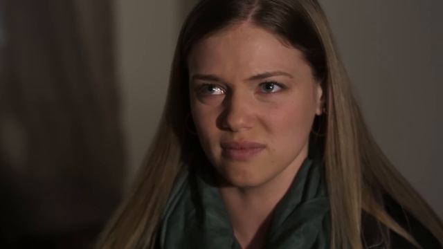 Le garçon qu'elle a rencontré en ligne (Film complet en français) смотреть онлайн