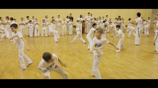 6-я Церемония вручения поясов школы ABADÁ-CAPOEIRA в Самаре. смотреть онлайн