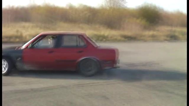 E30 M50B25 drift смотреть онлайн