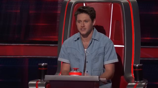 Rachel Christine vs. JB Somers on Maggie Rogers' "Light On" | The Voice Battles | NBC смотреть онлайн
