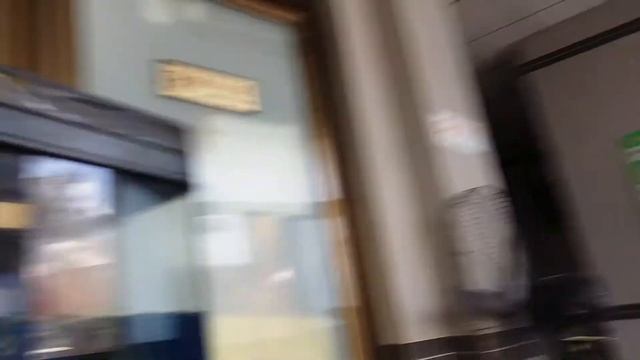 В туалете плавает рыба смотреть онлайн