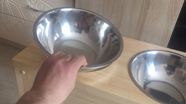Подставка под миски смотреть онлайн