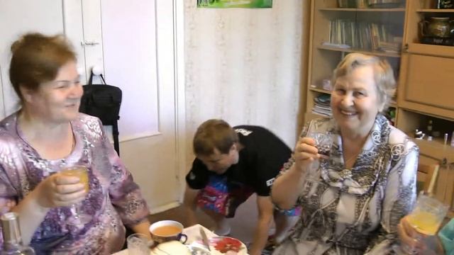 Юбилей мамы, 60 лет - семейная посиделка (для родных) смотреть онлайн