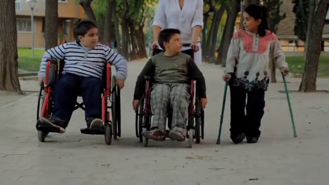 Corto sobre las personas con Espina Bifida (FEBHI) смотреть онлайн