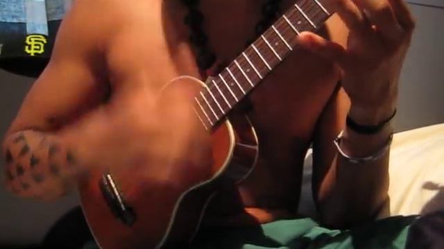 "Waiting in Vain" on the UKE SON! (Beginner) смотреть онлайн