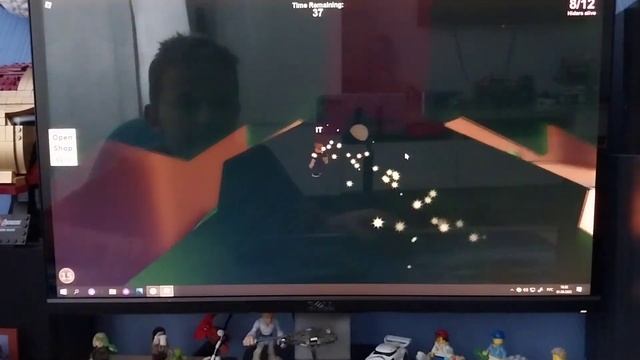 роблокс играю в Hide and Seek Extreme смотреть онлайн