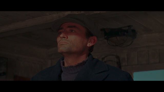 ▶ Comparison of The Guns of Navarone 4K (4K DI) HDR10 vs 2011 Edition смотреть онлайн