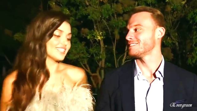 Hande & Kerem- When I Look At You