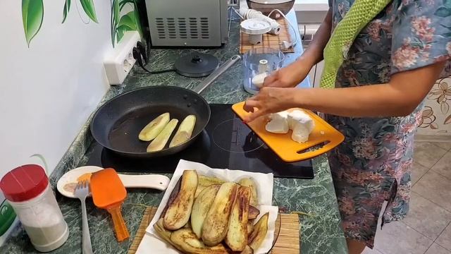 Покупка продуктов. Новые сумки.Рецепт рулетиков из баклажан с сыром? смотреть онлайн