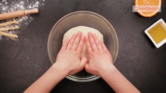 Чудесное тесто, поднимается на глазах. Без яиц и молока!!!|| Appetitno.TV смотреть онлайн