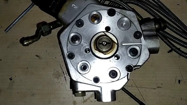 Bosch KE Jetronic: Mengenteiler auslitern und einstellen (Audi 80 B4 2,3E 5 Zylinder NG) смотреть онлайн