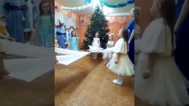 Танец с полотнами. смотреть онлайн