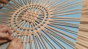 Очаровательное панно на стену. Плетение из газетных трубочек. Мастер класс