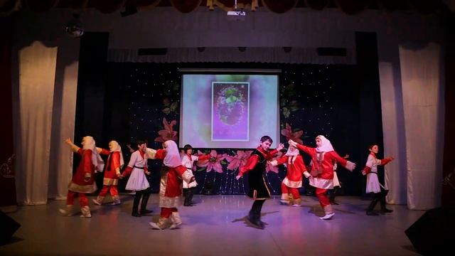 Праздничный концерт посвященный дню 8 марта. 2022 (2).mp4 смотреть онлайн