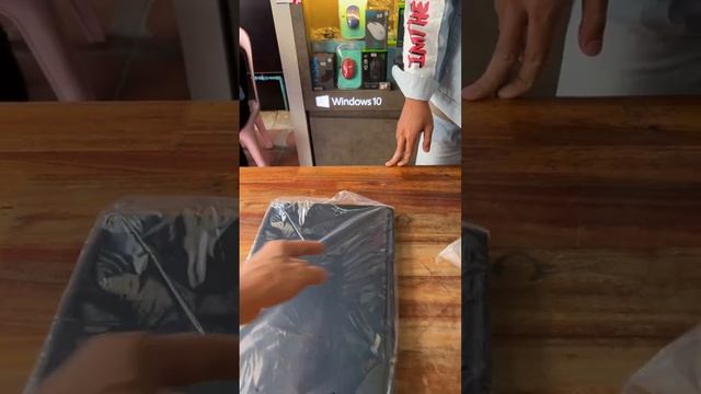 Unboxing MSI Katana GF76 11UE - 144Hz смотреть онлайн