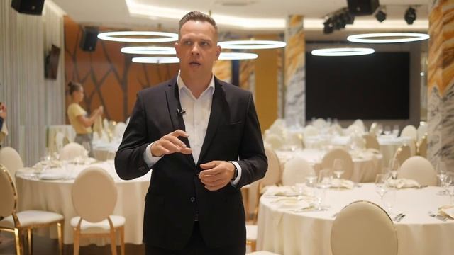 Где найти первые заказы начинающему ведущему. Площадки и бюджеты.