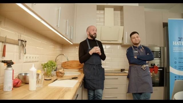 Бабагануш за разговором: кулинарный мастер-класс Юрия Книжника и Андрея Боровского
