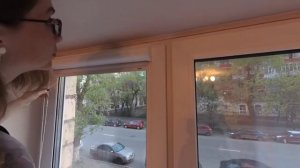 Как снимать рулонные шторы