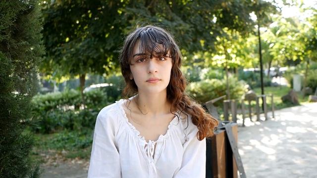 Meeting people in the street of Tbilisi смотреть онлайн