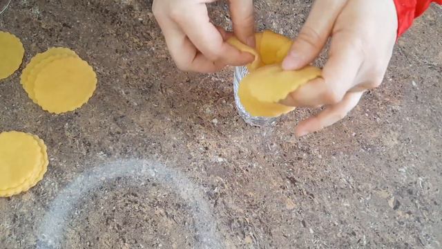 очень фкусный пирожок можете попробовать сделать рецепт очень мало и очень вкусный🤤🤤🤤 смотреть онлайн