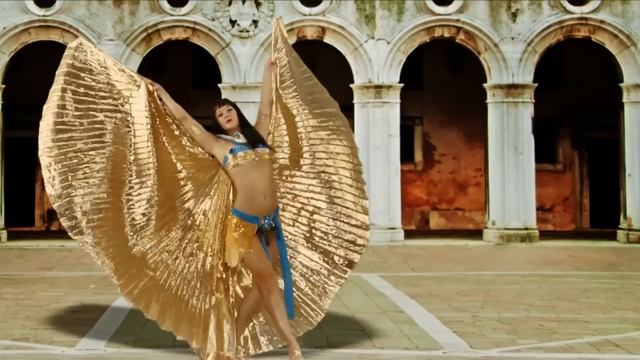 Elisa Cleopatra Dance смотреть онлайн