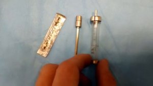 Стеклянный шприц