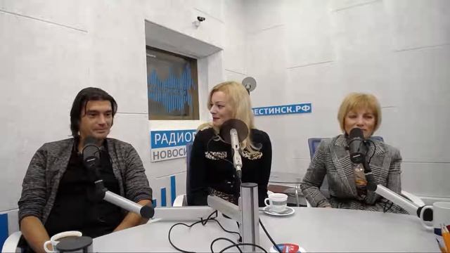 Знакомимся с петербургским государственным музыкальным театром «Карамболь». - Пять вечеров смотреть онлайн