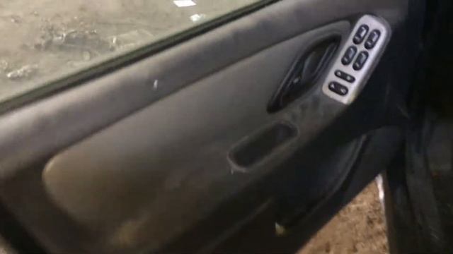 В разборе Ford Escape Hybrid (Форд Эскейп) ДВС 2.3 133л.с. 6КА / АКПП Универсал Гибрид 2001г. смотреть онлайн