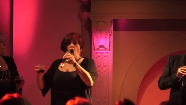 BRINDIS DE LA TRAVIATA - Liliana Garcia, Adriana Sansone, Patricia Ferrer y Juan Carlos Saenz смотреть онлайн