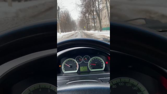 Пацаны, что мы гонимся за дорогими тачками, во Шевроле Авео реально кайфовый хэтчбек и стоит 300к ? смотреть онлайн