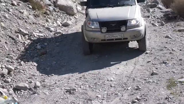 Дорога вдоль реки Аргут Горный Алтай смотреть онлайн