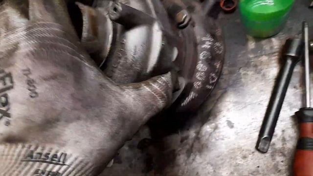 Замена турбины на VAG V6 2.7 TDI 3.0 TDI смотреть онлайн