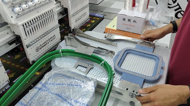 Выбор пялец для вышивальных машин, магнитные пяльца, пластиковые пяльца, запчасти и доп. оборудован смотреть онлайн