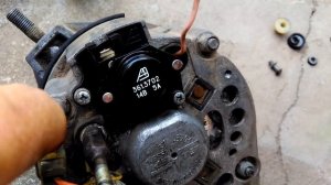 Замена реле напряжения, генератор, Нива .