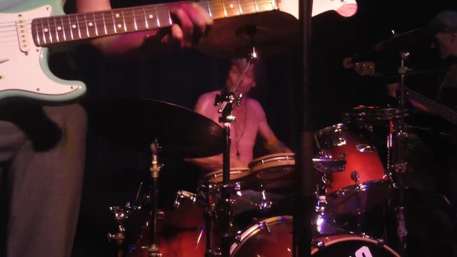 Peach Noise - Inca Roads смотреть онлайн