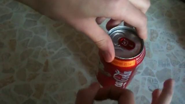 Как открыть банку газировки или пива без пены?! смотреть онлайн