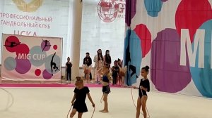 Моё ПЕРВОЕ выступление по художественной гимнастике Первая НАГРАДА