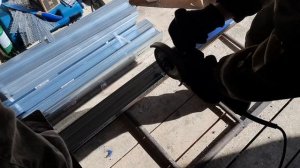 РЕМОНТ В УБИТОМ ГАРАЖЕ 4/6: утепление стен / утепление гаража изнутри