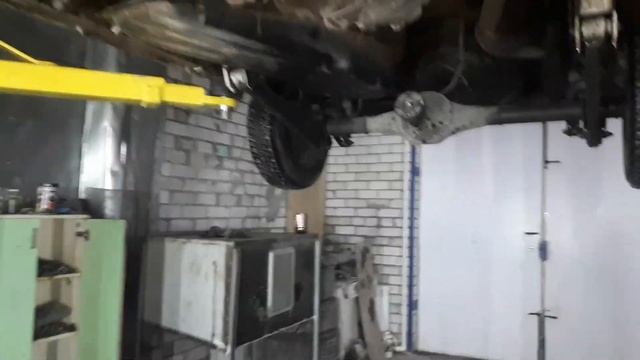 Daihatsu Hijet. Свап мотора 0.7л на мотор 1.3л (часть 1) смотреть онлайн