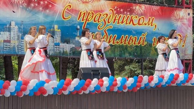 Ансамбль "Оникс". "Розы" 12 06 21 смотреть онлайн