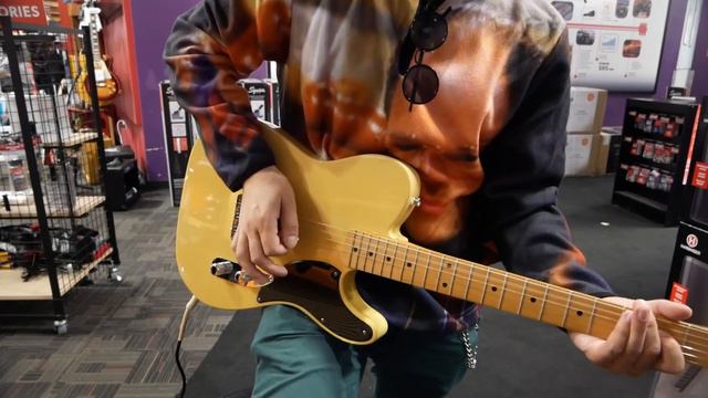 Fender Noventa Telecaster ( Vintage Blonde ) "One Pickup!" смотреть онлайн