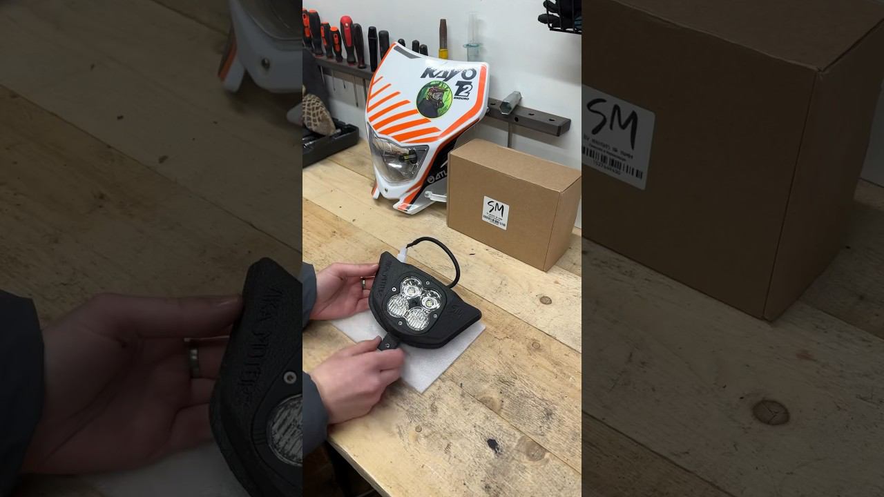 Мощная фара на эндуро мотоцикл от SM #мото #kayo #туториал #kayot2 #эндуро #какустановить смотреть онлайн