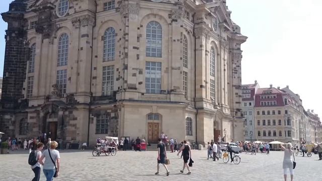 Площадь перед Фрауэнкирхе в Дрездене смотреть онлайн