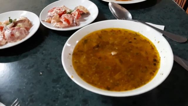 ? Чем нас кормили на базе отдыха "Заря" в Приморске, Украина (в 2021 году). Обзор Poly смотреть онлайн