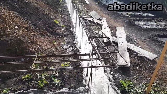 Залили фундамент. Строим сами. смотреть онлайн