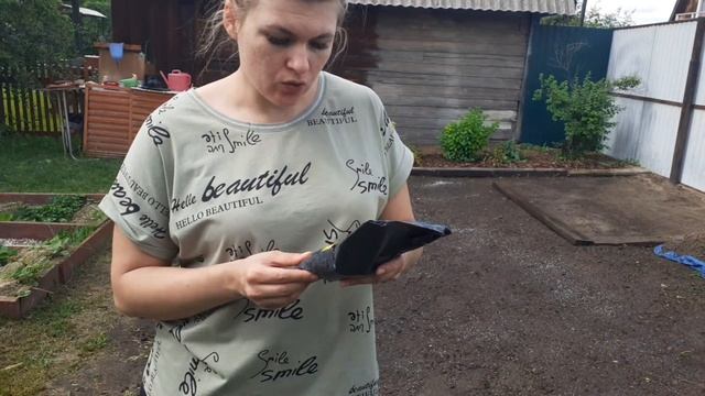 Сеем газон/ Паримся в бане с солью и маслами/ Плюхаемся в бассейне? смотреть онлайн