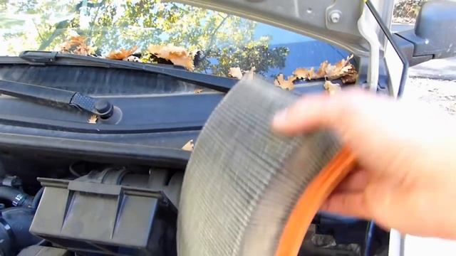 Comment remplacer le filtre à air sur Renault Clio 3 diesel смотреть онлайн