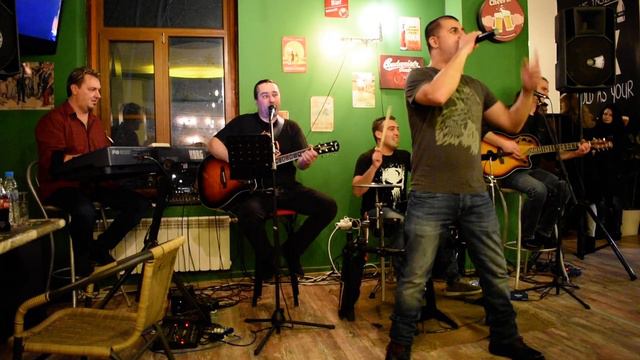 Soda A`Coustic - Ударно в Роджърс смотреть онлайн