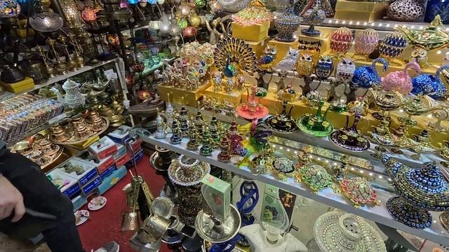Гранд-базар - самый большой рынок Стамбула. Парк Гюльхане - здесь гуляли султаны. смотреть онлайн